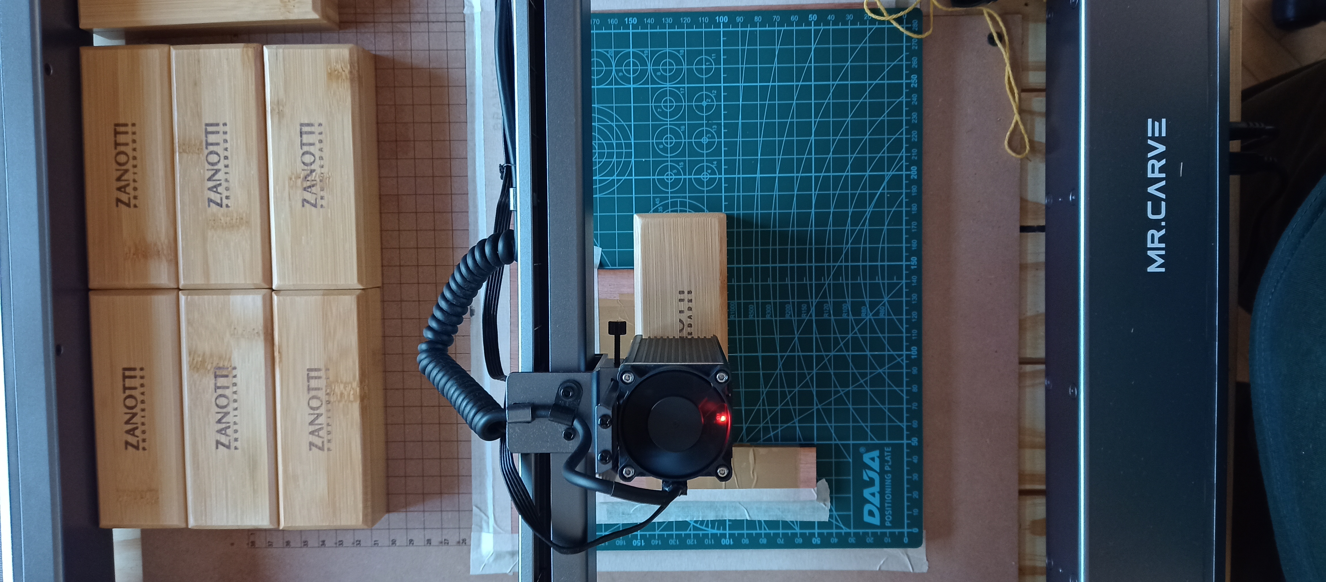 Madera y Cuero — Marka Laser